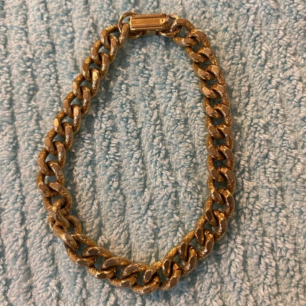 Costume Gold Chain Bracelet 7 1/2 inch (FE)